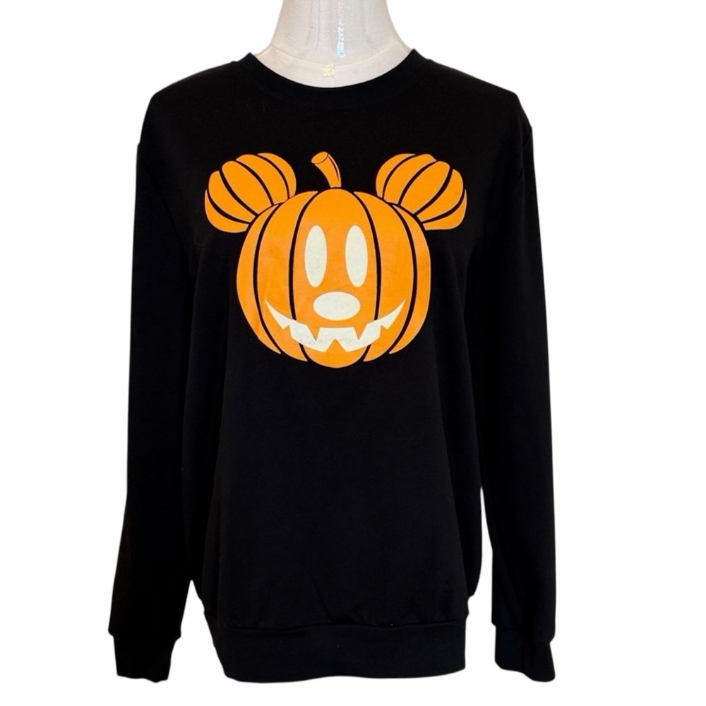 PatPat Black Top with Pumpkin Graphic Face Features Glow In The Dark Size M